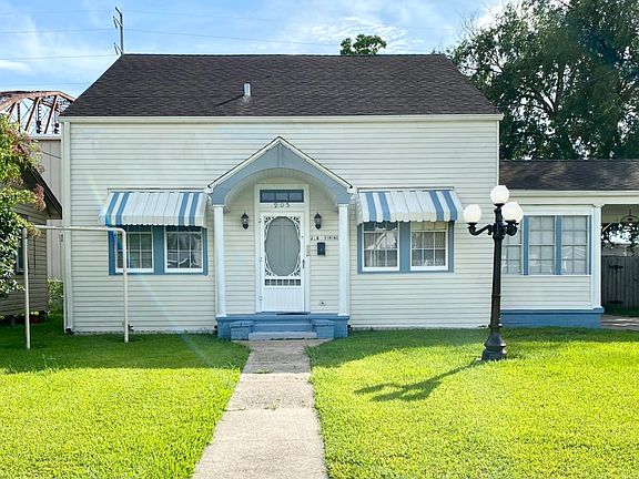 2nd image of 905 1st St