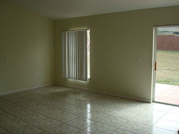 3rd image of 14832 Windy Mount Cir