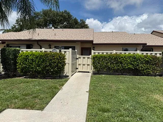 2 bed, 2.0 bath, 1370 sqft, $2,500 — Photo 1