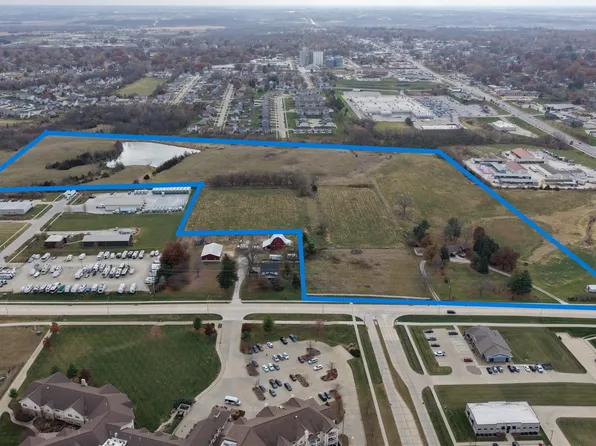 501 E Hillcrest Ave, Indianola, IA 50125