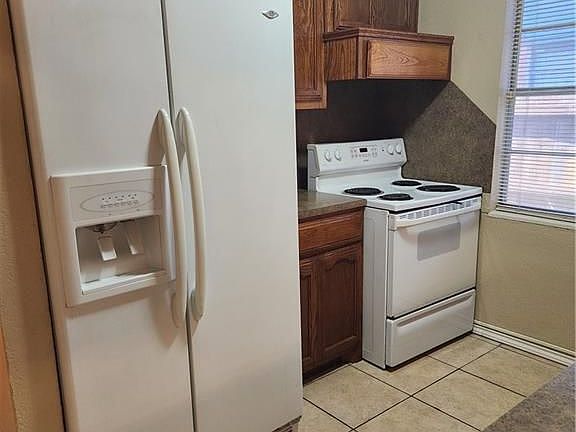 4th image of 5900 N 22nd Ln