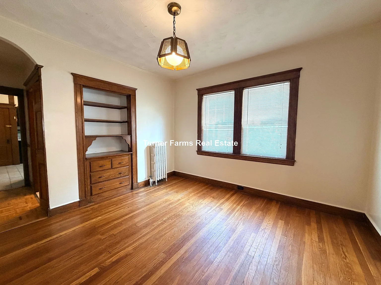 2 bed, 1.0 bath, $2,450 — Photo 3
