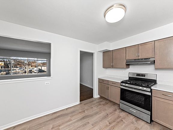 3rd image of 600 McKinley Ave APT 210