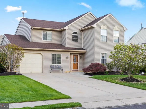 25 Springcress Dr, Delran, NJ 08075