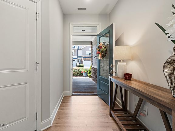 3rd image of 200 Deardom Way