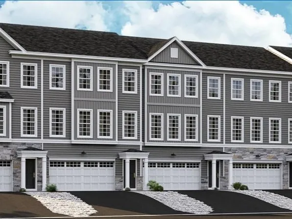 215 Red Leaf Ln, Exton, PA 19341