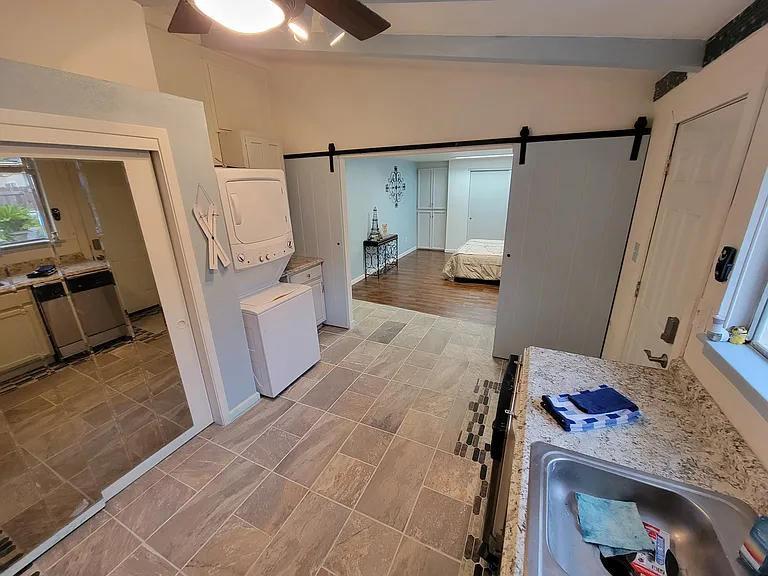 707 Cirby Way #C — Photo 4