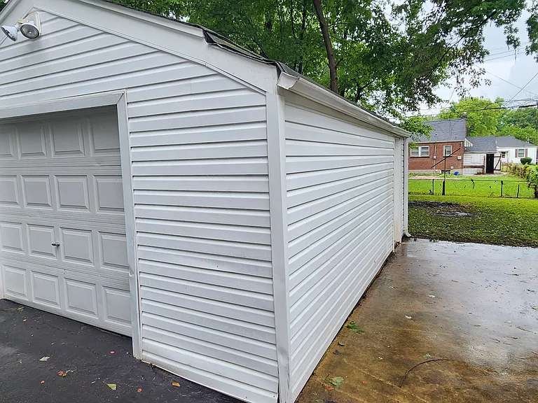 311 Ronbar Ln — Photo 10