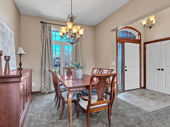 5th image of 2418 N Springdale Cir