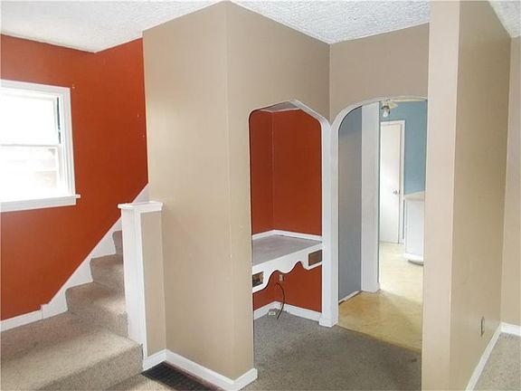 5th image of 518 Fisher Hill St