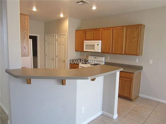 4th image of 9433 Santana Siesta Ave