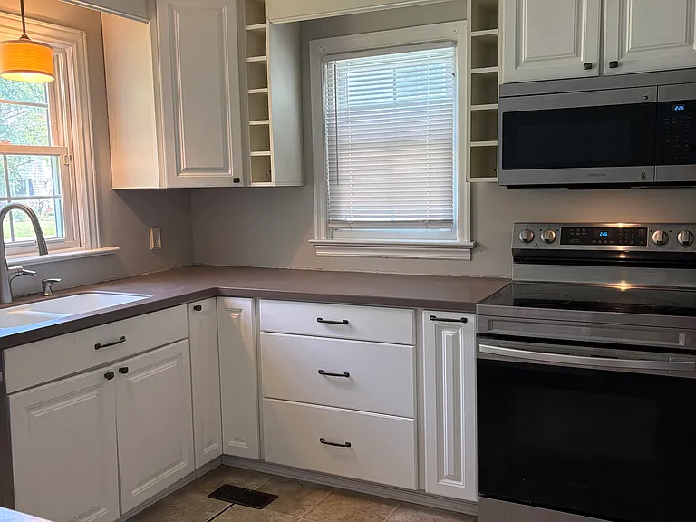 55 Pear Ave — Photo 5