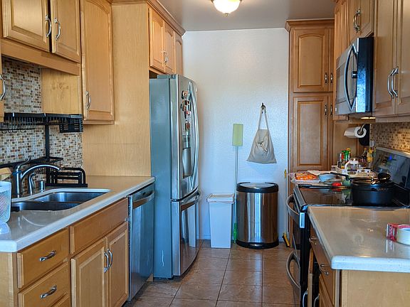 3rd image of 6050 Canterbury Dr #1-F307