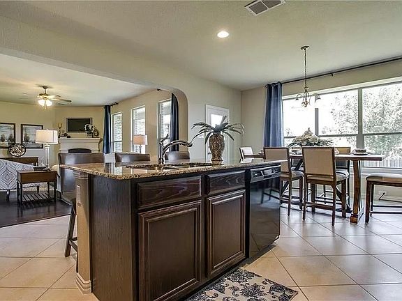 5th image of 7541 Rose Crest Blvd