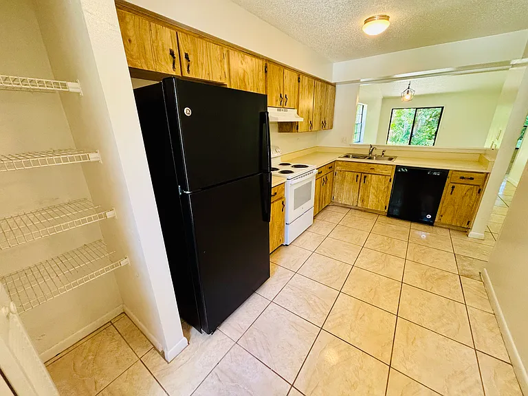 4193 New Haven Ct — Photo 10