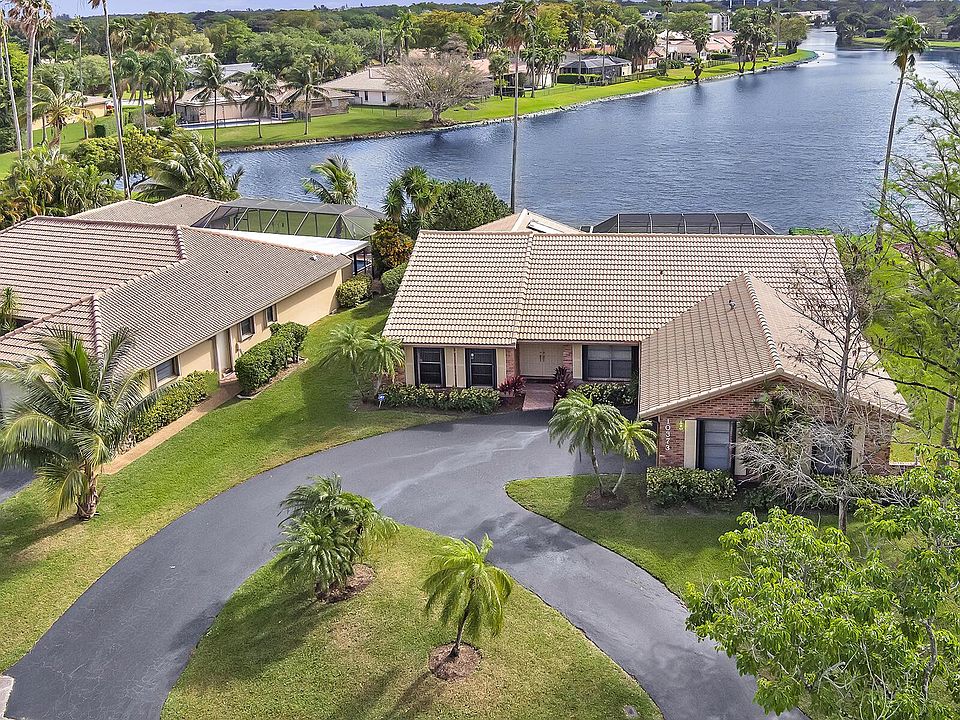 1st image of 10373 SW 1st Ct