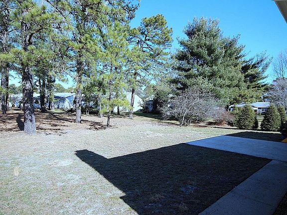 4th image of 5 Millbrook Dr