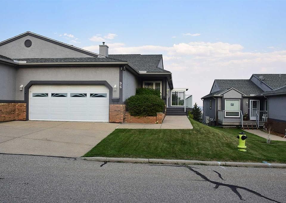 1st image of 96 W Norquay Hts NW