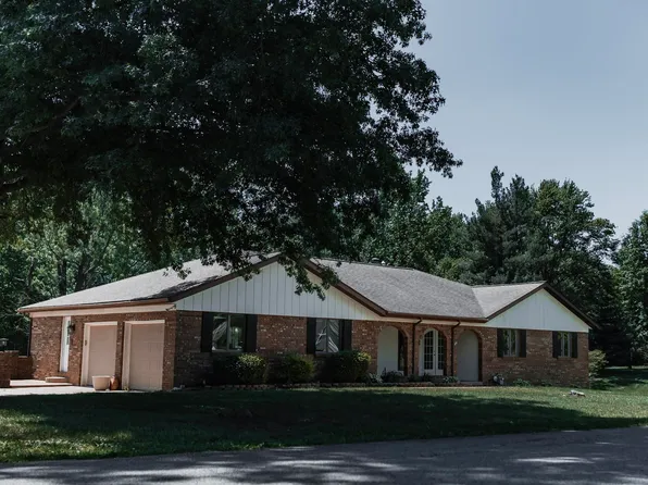 6511 Blue Spruce Dr, Newburgh, IN 47630