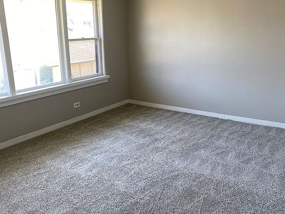 5th image of 821 W Greenwood Ave #9