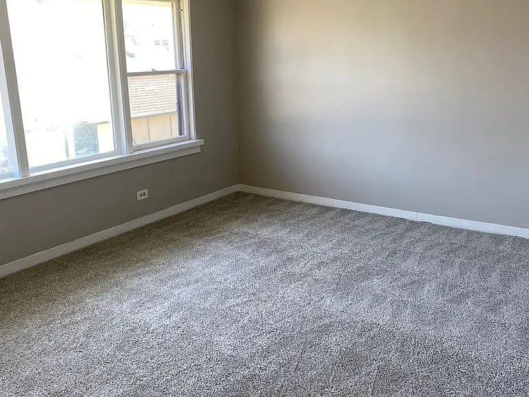 821 W Greenwood Ave #1 — Photo 4