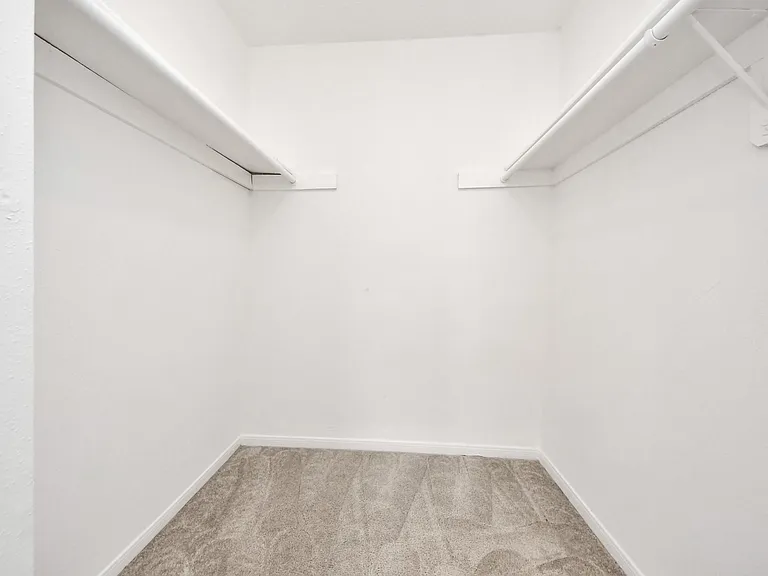 15534 Weldon Dr — Photo 32