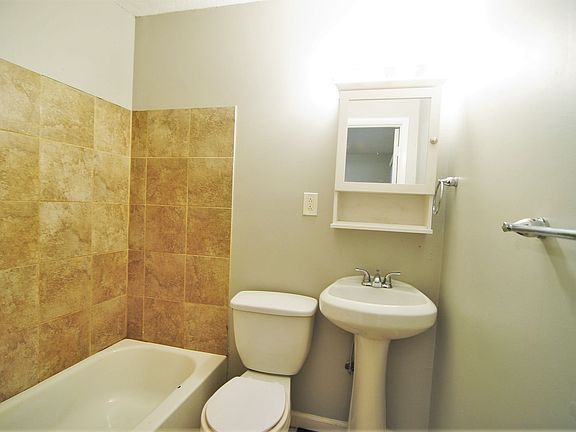 3rd image of 325 Jack Coleman Dr NW
