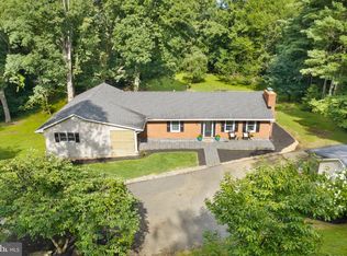 5290 Hillside Dr, Warrenton, VA 20187