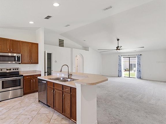 2nd image of 630 Valencia Ct