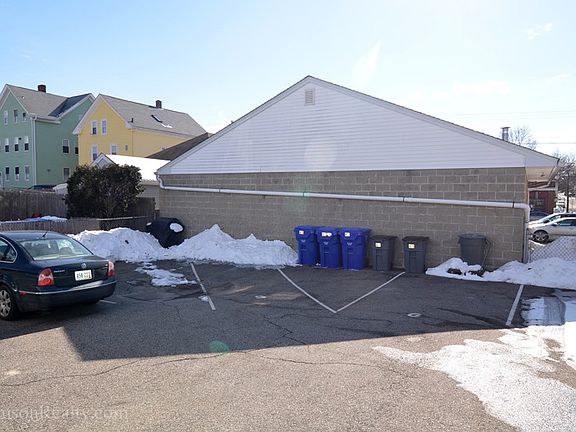 4th image of 61 School St #2