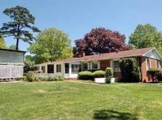 6 Oakwilde Dr, Asheville, NC 28803