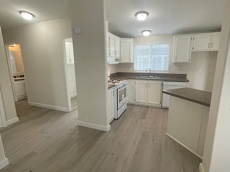 Palm Lodge Estates — Photo 21