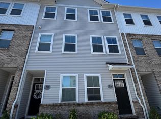 8 E Front St #B, Bridgeport, PA 19405