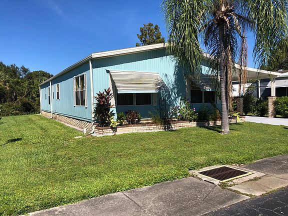 3rd image of 15902 Sandy Point Dr #323