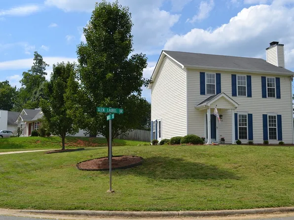 2408 Glen Laurel Dr, Greensboro, NC 27406