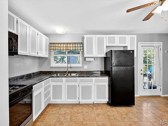 3rd image of 1405 De Porres Ln