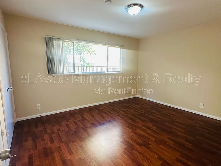 1416 N Martel Ave #3 — Photo 5