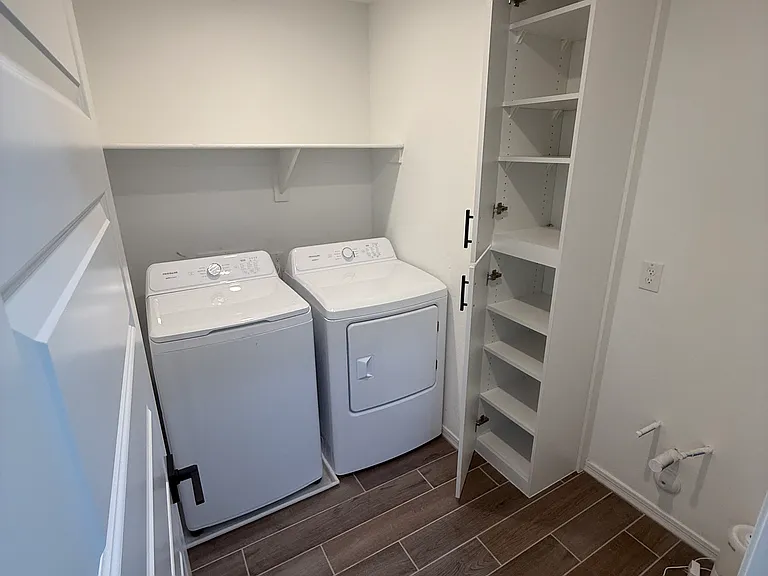 9009 W Oregon Ave — Photo 23