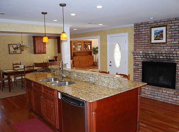Awesome Kitchen perfect for entertaining
