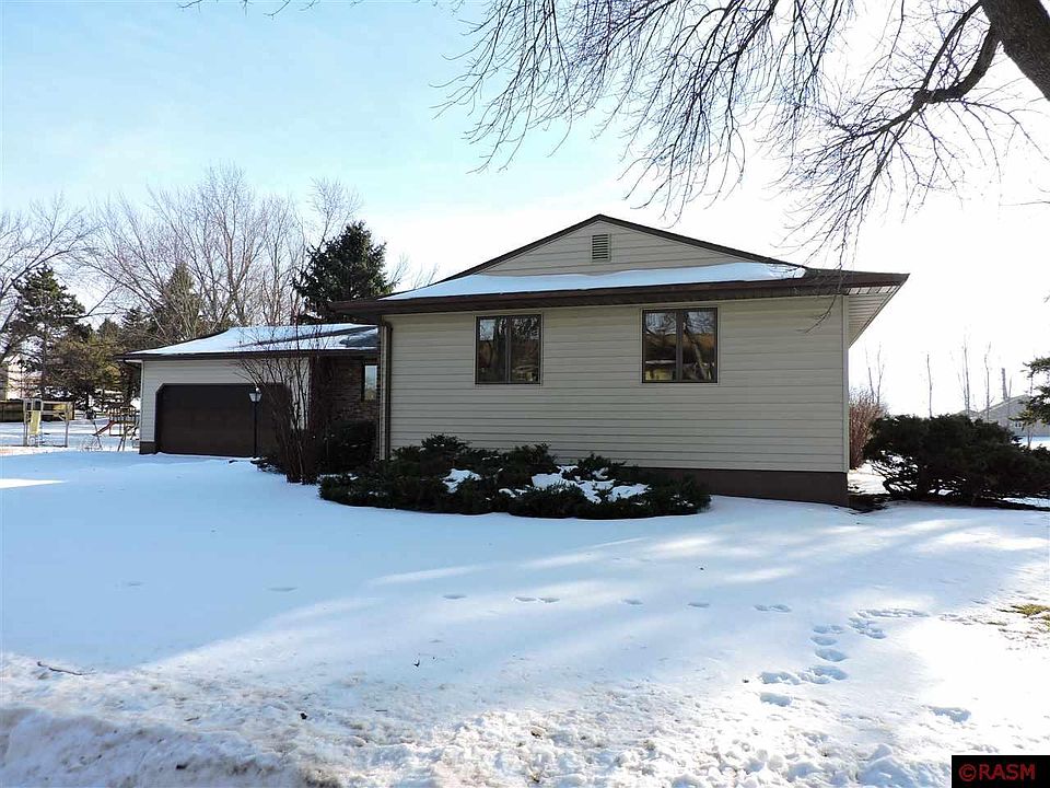 1st image of 270 E Watonwan St