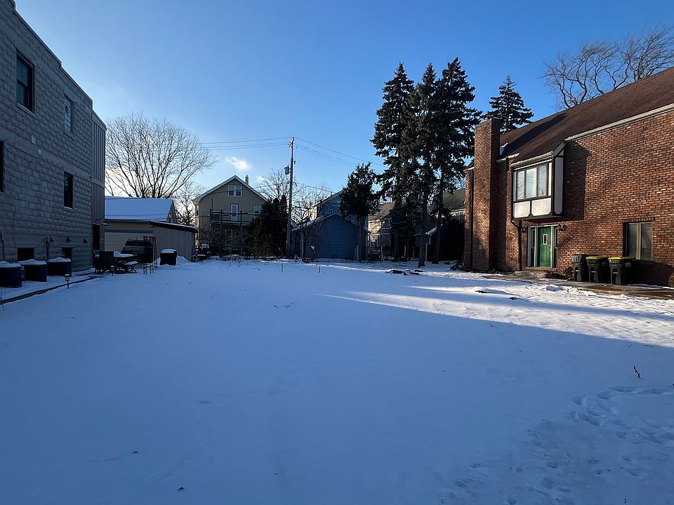 2nd image of 36 N Waiola Ave