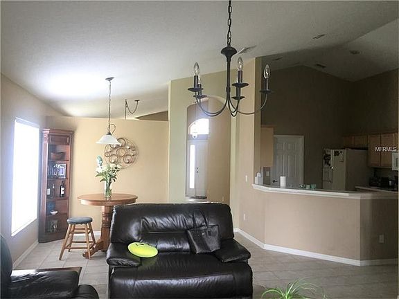 3rd image of 5142 Hook Hollow Cir