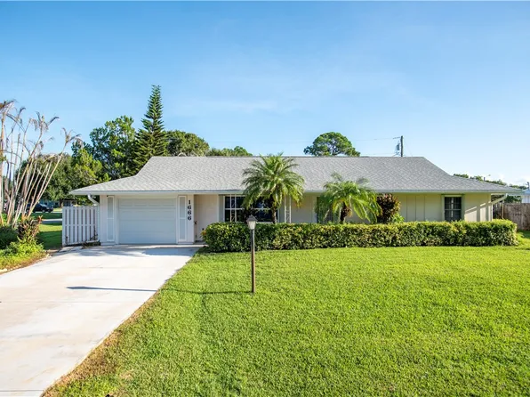 1666 5th St, Vero Beach, FL 32962