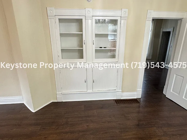 1410 Carteret Ave — Photo 5