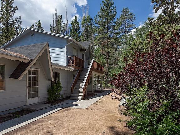 5th image of 1017 Greenway Dr #C