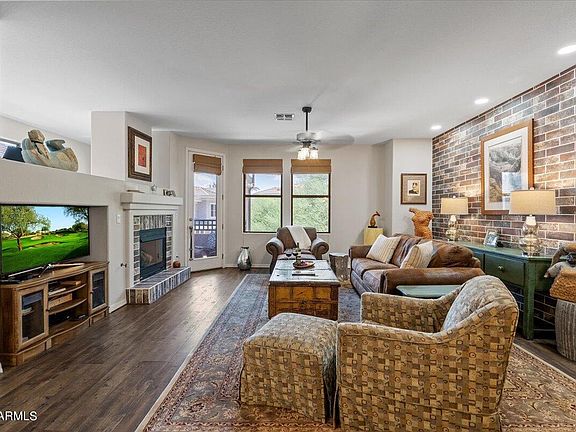 5th image of 15221 N Clubgate Dr Unit 2055