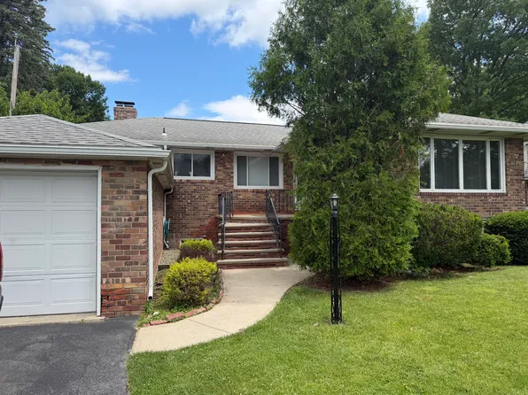 449 Hackett Blvd, Albany, NY 12208