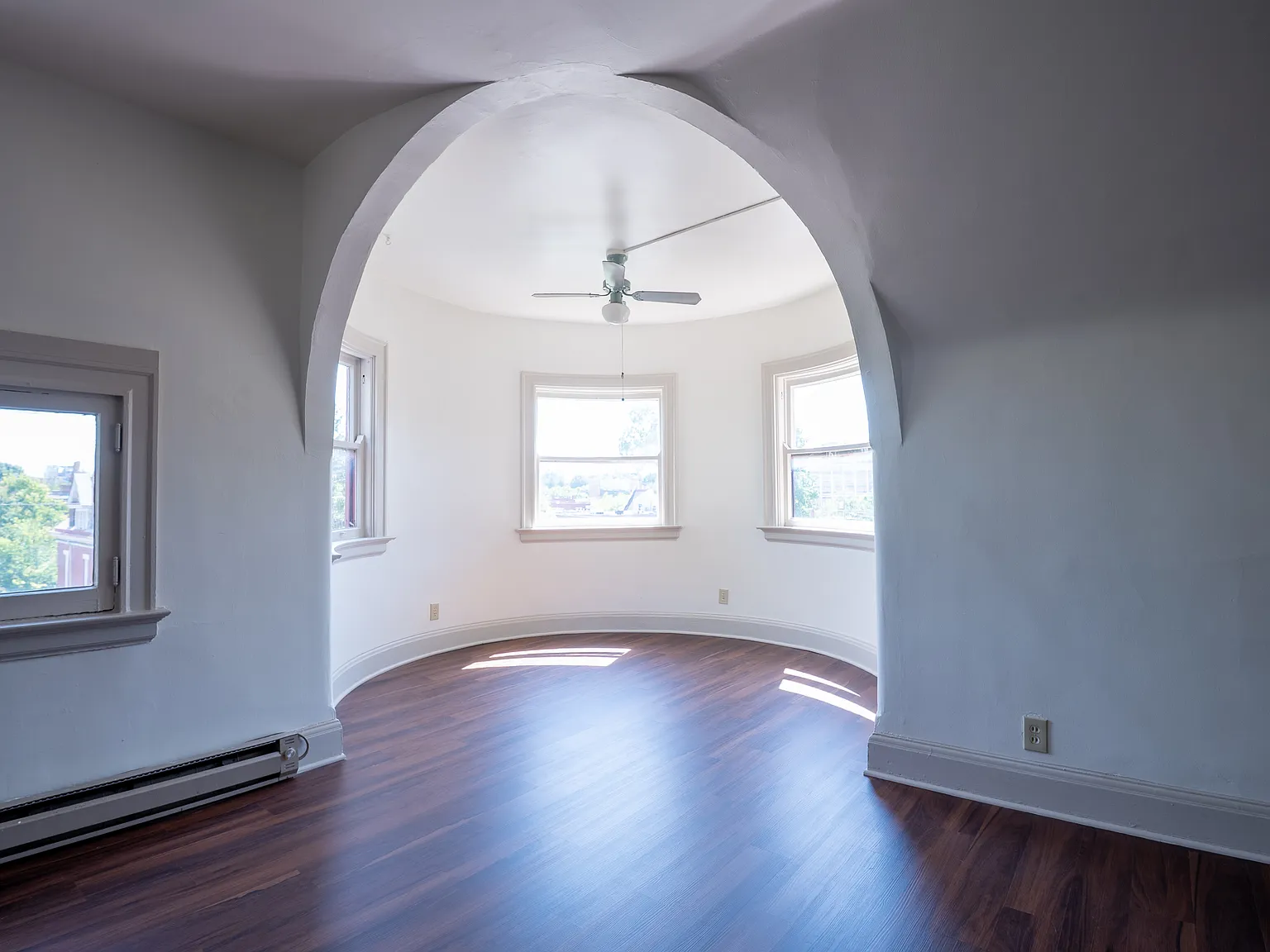 2 bed, 1300 sqft, $1,595 — Photo 2