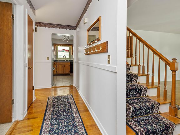 4th image of 816 Boswell Ln