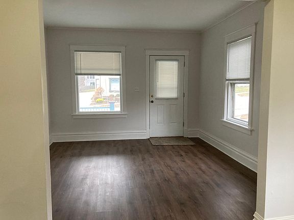 2nd image of 314 Illinois St #1/2